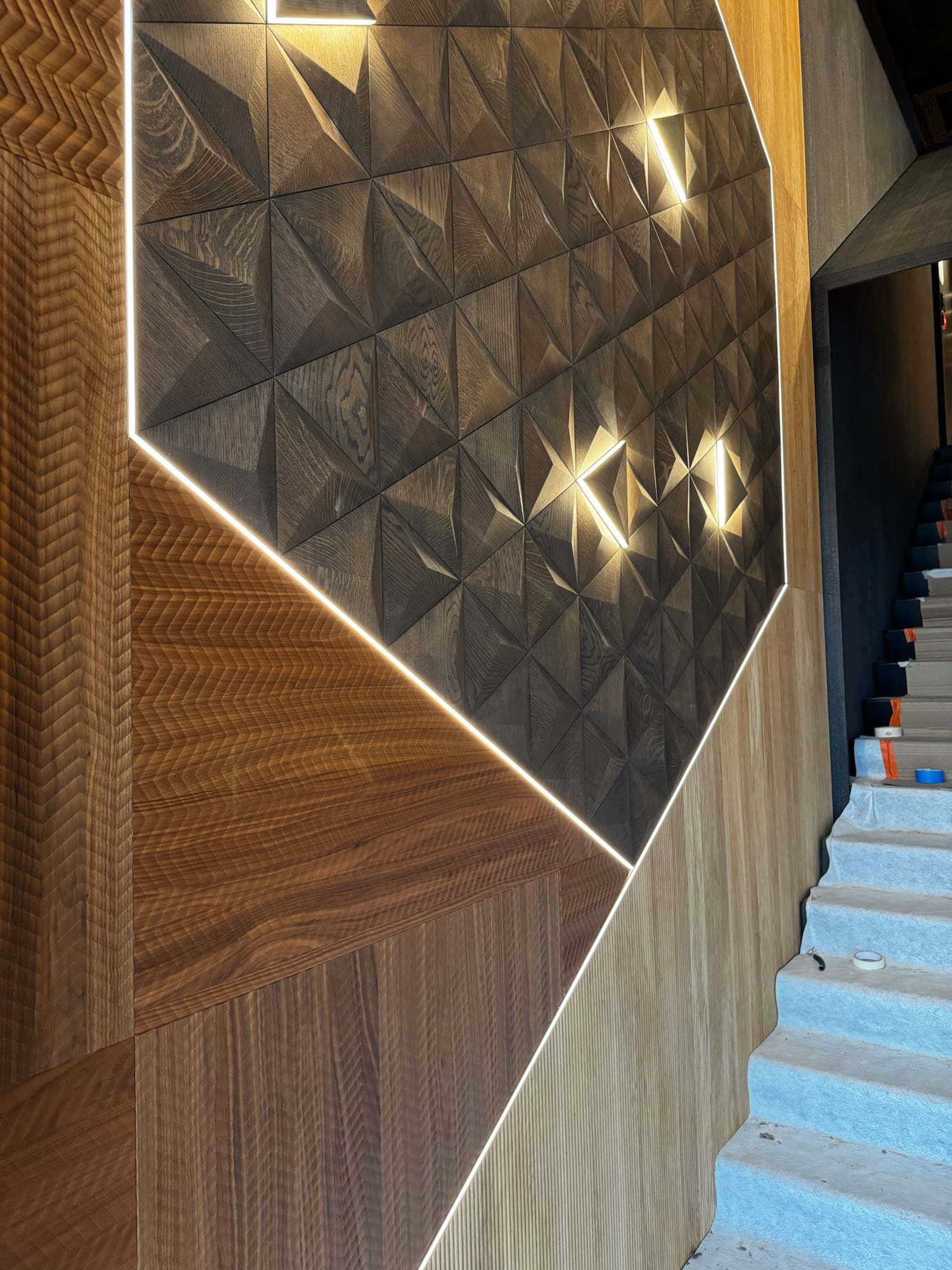 Les Bandeaux LED dans un escalier, pour cadencer chaque marche